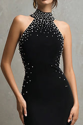 Neckholder Mermaid Schwarzes Langes Ballkleid mit Perlenstickerei